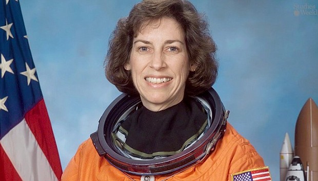  Ellen Ochoa 