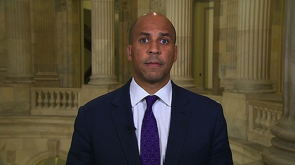 Setting foot on Iowa soil for the first time as a possible presidential contender, Sen. Cory Booker urged Democrats discouraged …