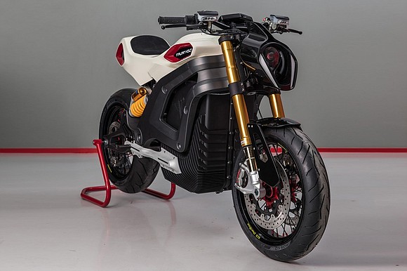 Italian Volt this month officially introduces its first-ever electric motorcycle, the Lacama. The Lacama is a fully-customizable bike with specifications …