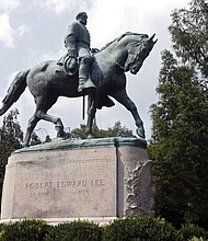 Lee statue in Charlottesville.