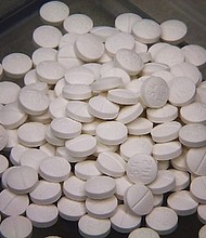 America's opioid epidemic continues: The latest numbers from the Centers of Disease Control and Prevention, released Friday, show that one in four drug overdoses in 2015 was related to heroin. In 1999, just 6% of all overdoses were related to the drug.
