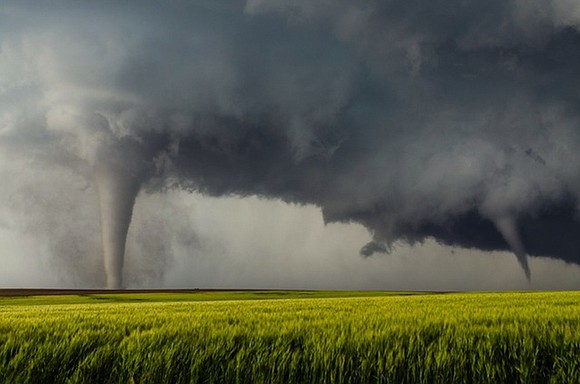 In the world of storm chasers, May 24, 2016, inspires a near-universal fascination. On that day, the panoramic skies stretching …