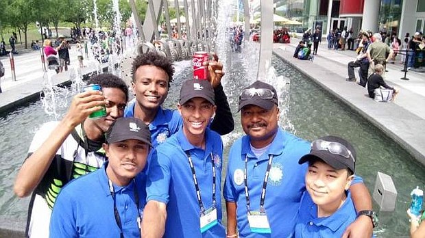 Discbots at FRC 2017 World Championships (photo via Facebook.com)