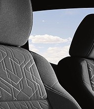 2017 Toyota Tacoma TRD Offroad 4x4 Double Cab Long Bed seats