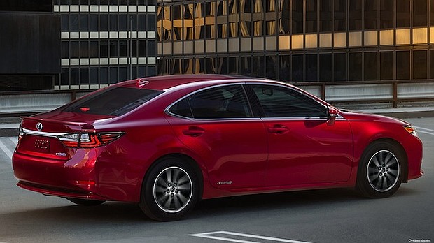 2017 Lexus ES 300h
