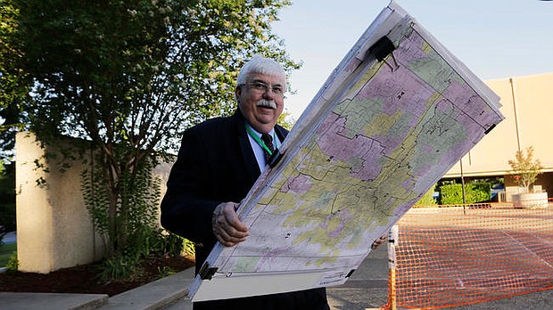 Russ Tidwell is helping minority rights groups sue Texas over voting maps