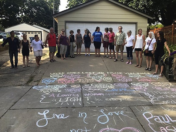 The fatal shooting of Australian Justine Ruszczyk has led to an outpouring of grief and tributes in her home country …