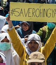 Muslim world denounces Myanmar's treatment of Rohingya; West reticent