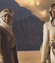Michelle Yeoh and Sonequa Martin-Green in Star Trek Discover