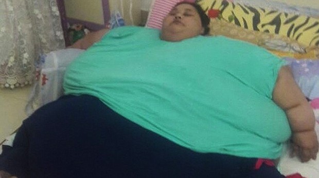 Eman Abdul Atti, once believed to be the "world's heaviest woman," died on Monday, September 25, 2017 due to complications from heart disease and kidney dysfunction, according to a statement from Burjeel Hospital in Abu Dhabi, the United Arab Emirates.