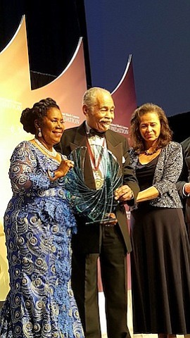 (l-r) U.S. Rep. Sheila Jackson Lee, Dr. Freeman and Dr. Carlotta Freeman