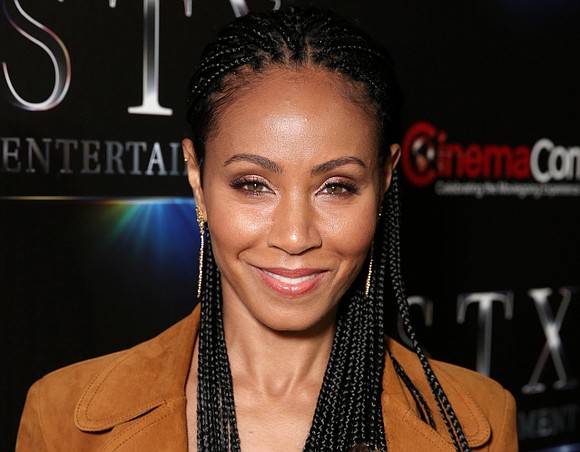 Jada Pinkett Smith opened up about her struggle with hair loss in the latest episode of her Facebook talk show, …