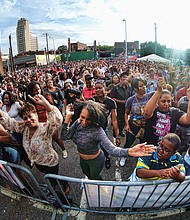 The Art of Noise, Sunday’s final act at this year’s 2nd Street Festival, brings the noise and the people Downtown to party in a parking lot between 1st and 2nd streets for the 29th edition of this annual celebration of the former “Harlem of the South.” 