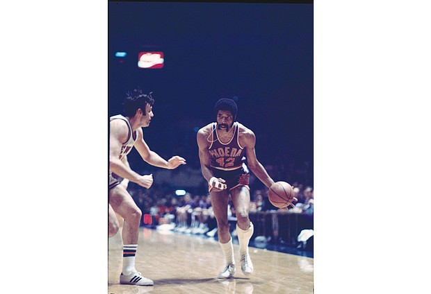 Connie Hawkins of the Phoenix Suns is pictured in action Feb. 16, 1971, against the New York Knicks at Madison Square Garden.