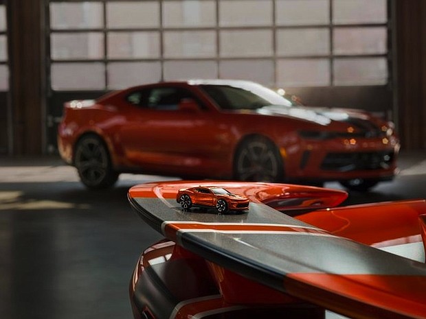 full-scale 2018 Chevrolet Camaro Hot Wheel 