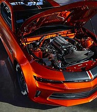 under the hood of the full-scale 2018 Chevrolet Camaro Hot Wheel 