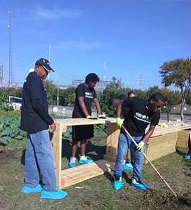 PVAMU students participating in the Toyota Green Initiative campaign