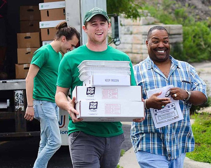 Top Box Foods, was created in 2012 by Illinois Democratic Candidate for Governor Chris Kennedy and his wife, Sheila Kennedy,to fill the lack of affordable, fresh and healthy foods in food desert communities. Photo Credit: Top Box Foods