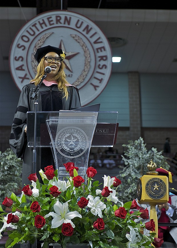 Yolanda Adams speaking at Texas Southern University's 2017 Winter Commencement