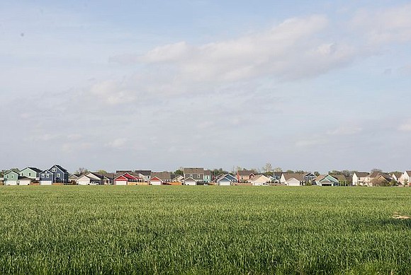 After gaining almost 400,000 new residents in one year, Texas is now home to 28.3 million people. New estimates by …