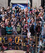 Ringing in the new year! // New Year’s Eve in Richmond was a day — and night — of celebration and looking ahead to 2018. hundreds of children and their families gathered early in the day for the annual Science Museum of Virginia’s “Noon Year’s Eve’ celebration for the family friendly bash complete with streamers and a ball drop welcoming 2018.
 