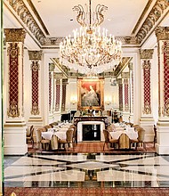 Le Gallery Lounge at Le Pavillon