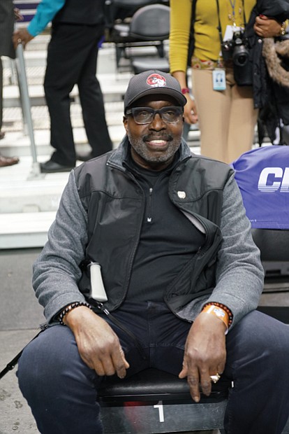 Retired NBA star Earl the Pearl Monroe, who got his start at the CIAA’s Winston-Salem State University, is spotted on the sidelines. 
