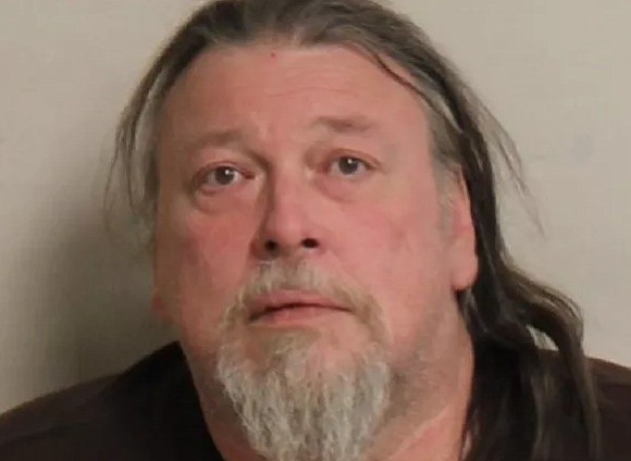  Man arrested after young child wanders away in Cromwell