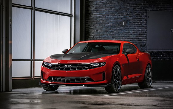 Chevrolet today introduced a reinvigorated 2019 Camaro lineup with distinctive designs, new available technologies and the first-ever Turbo 1LE.
