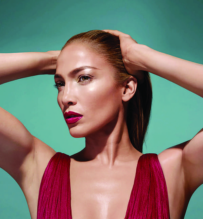 Jennifer Lopez
(PRNewsfoto/Inglot Cosmetics)