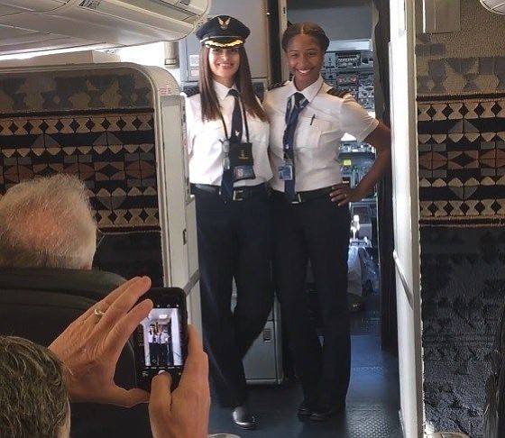 Captain Tara Wright and 1st Officer Mallory Cave of Alaska Airlines (photo via ktva.com)