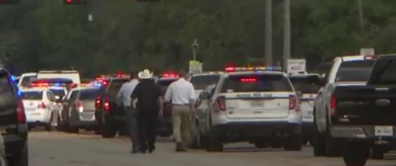 Suspect in custody after shooting at Texas' Santa Fe High School ...