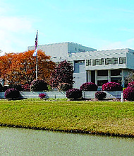 A photo showing the campus of South Suburban College.