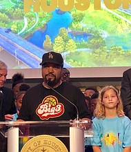 Ice Cube with Mayor Sylvester Turner and Clyde Drexler at Big3 Press Conference