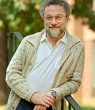 Adrian Cronauer, the former US airman whose radio show provided the inspiration for Robin Williams' character in "Good Morning, Vietnam" has died, his family said.