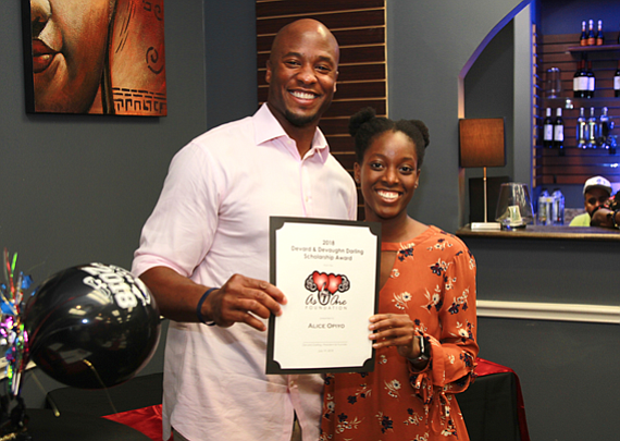 Former Houston Texans player and FBISD Alumni, Devard Darling awarded college scholarships to deserving students through his As One Foundation. …