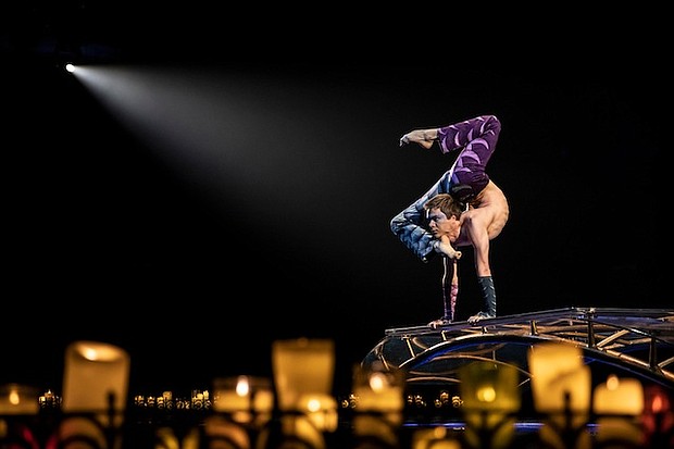  Matt Beard / Costumes: Giovanna Buzzi / 2016 Cirque du Soleil