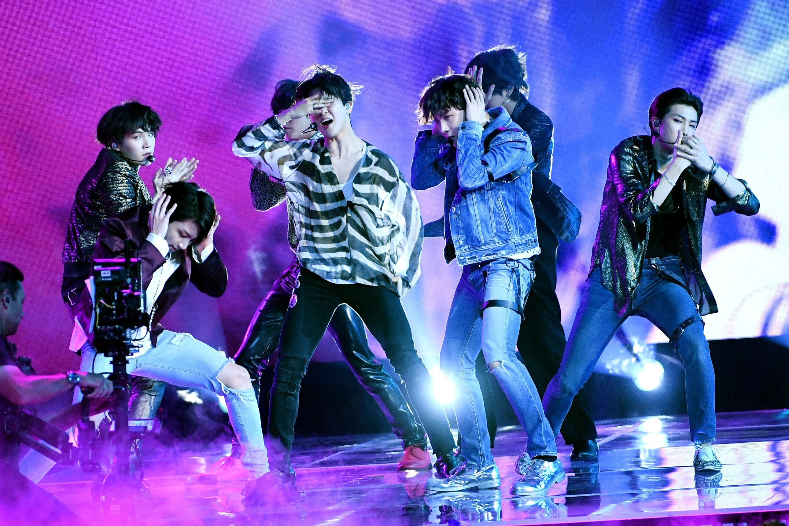 Foto Kpop Bts : Photos from Your Guide to K-Pop From BTS and Beyond - E ...