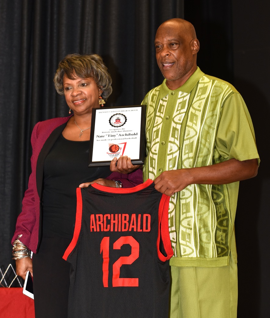Nate ‘Tiny’ Archibald honored by his high school alma mater New York