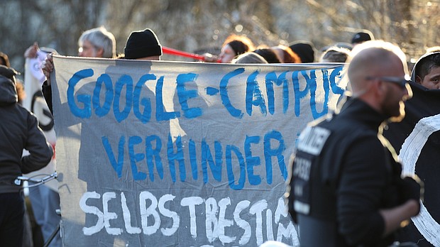 	Google has dropped plans to build a large campus in Berlin after months of fierce protests from locals.