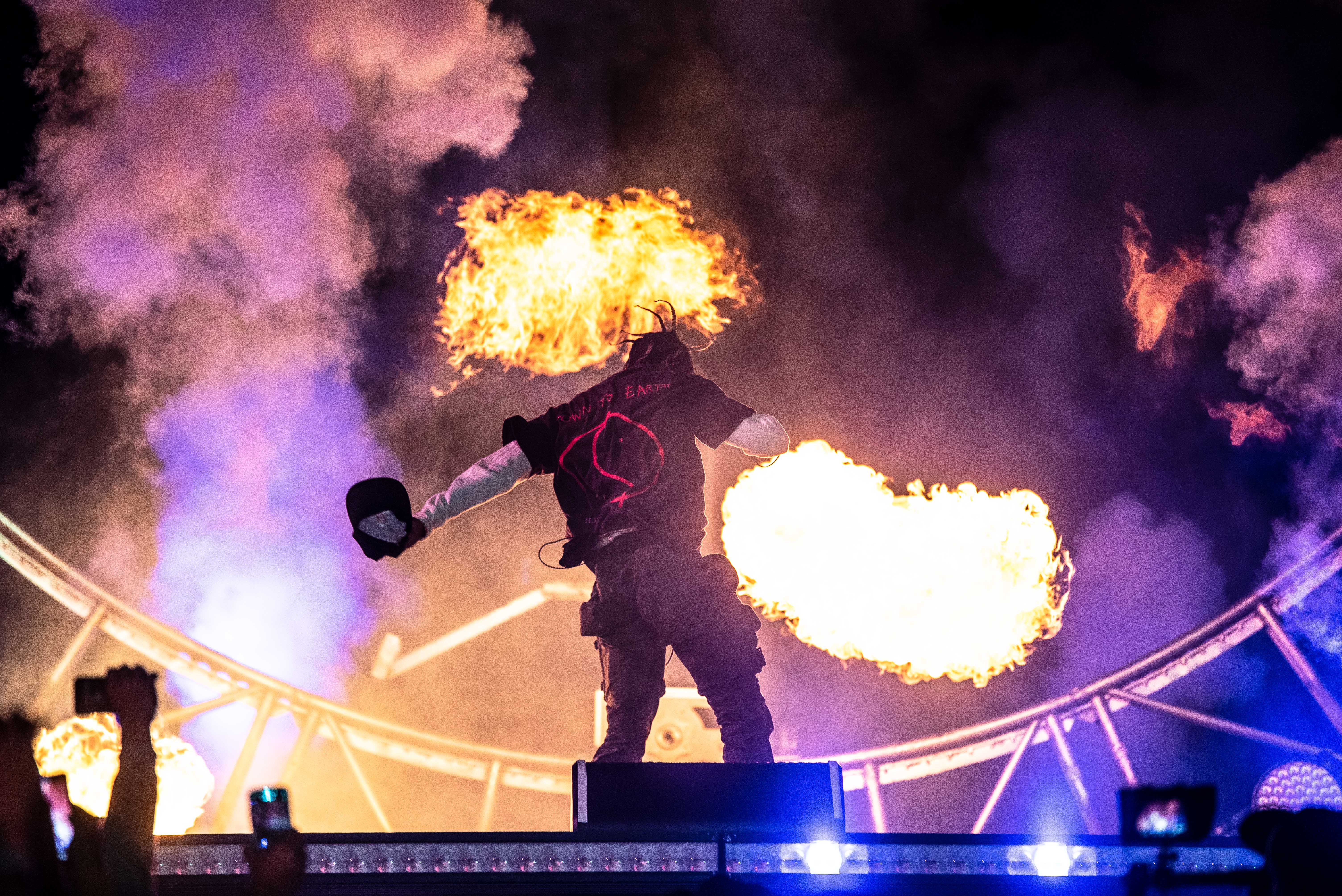 Travis Scott & Drake Pay Homage To Texas In SICKO MODE Video