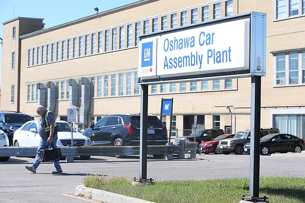 General Motors is expected to make a major announcement Monday that could affect its historic assembly plant in Oshawa, Ontario