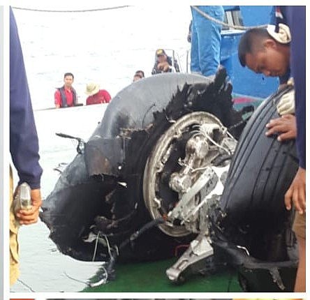 Search and Rescue teams are finding more parts of the Lion Air plane that crashed into the Ocean.