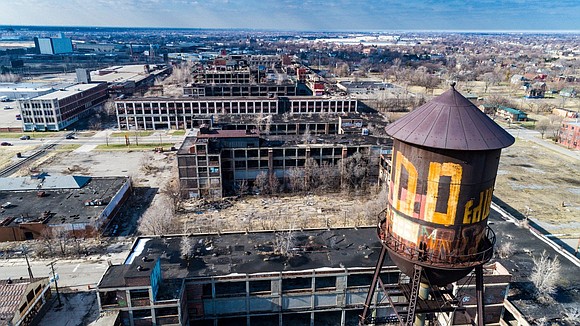 America's finance chiefs fear the economic expansion is nearly over. Almost half (48.6%) of US chief financial officers believe the …