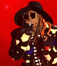 Forget the game. Let's discuss Lil Wayne's outfit during the College Football Playoff National Championship halftime show.