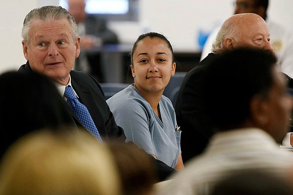 Gov. Bill Haslam of Tennessee granted clemency on Monday to Cyntoia Brown, commuting her life sentence for killing a man …