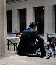 A growing number of economists predict that the United States will experience a recession sometime later this year or in 2020. Investors are starting to worry about a downturn, too.