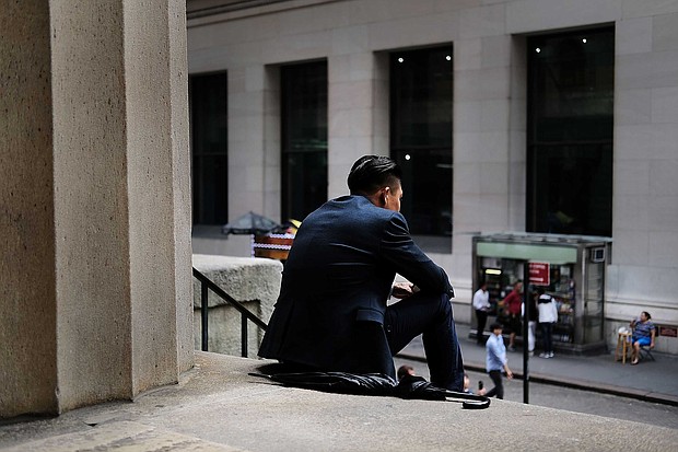 A growing number of economists predict that the United States will experience a recession sometime later this year or in 2020. Investors are starting to worry about a downturn, too.