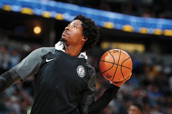 Native Richmonder Ed Davis ranks with pro basketball’s lords of the boards. Few players crash the backboards more relentlessly than ...