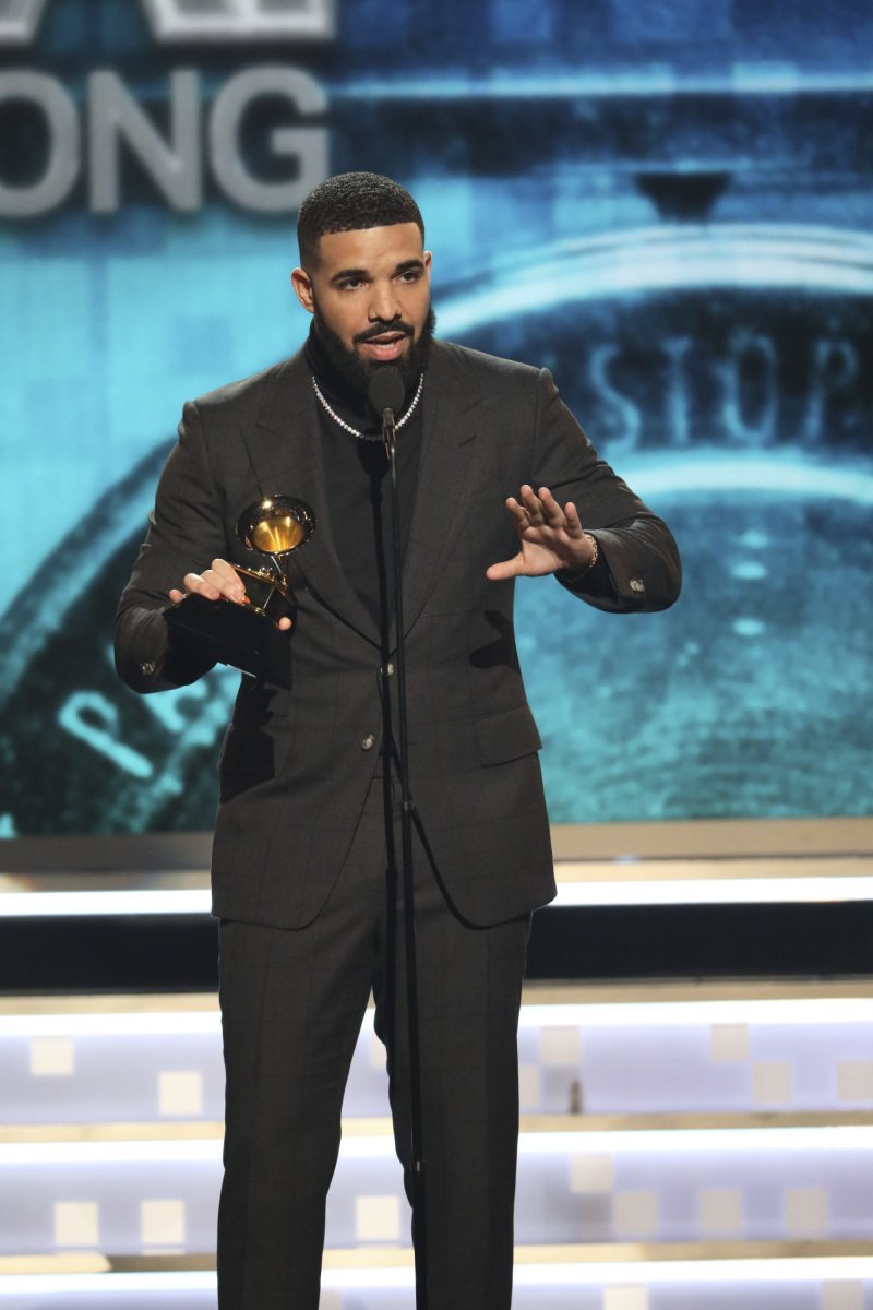 Drake calls out Grammys during acceptance speech | Houston Style ...